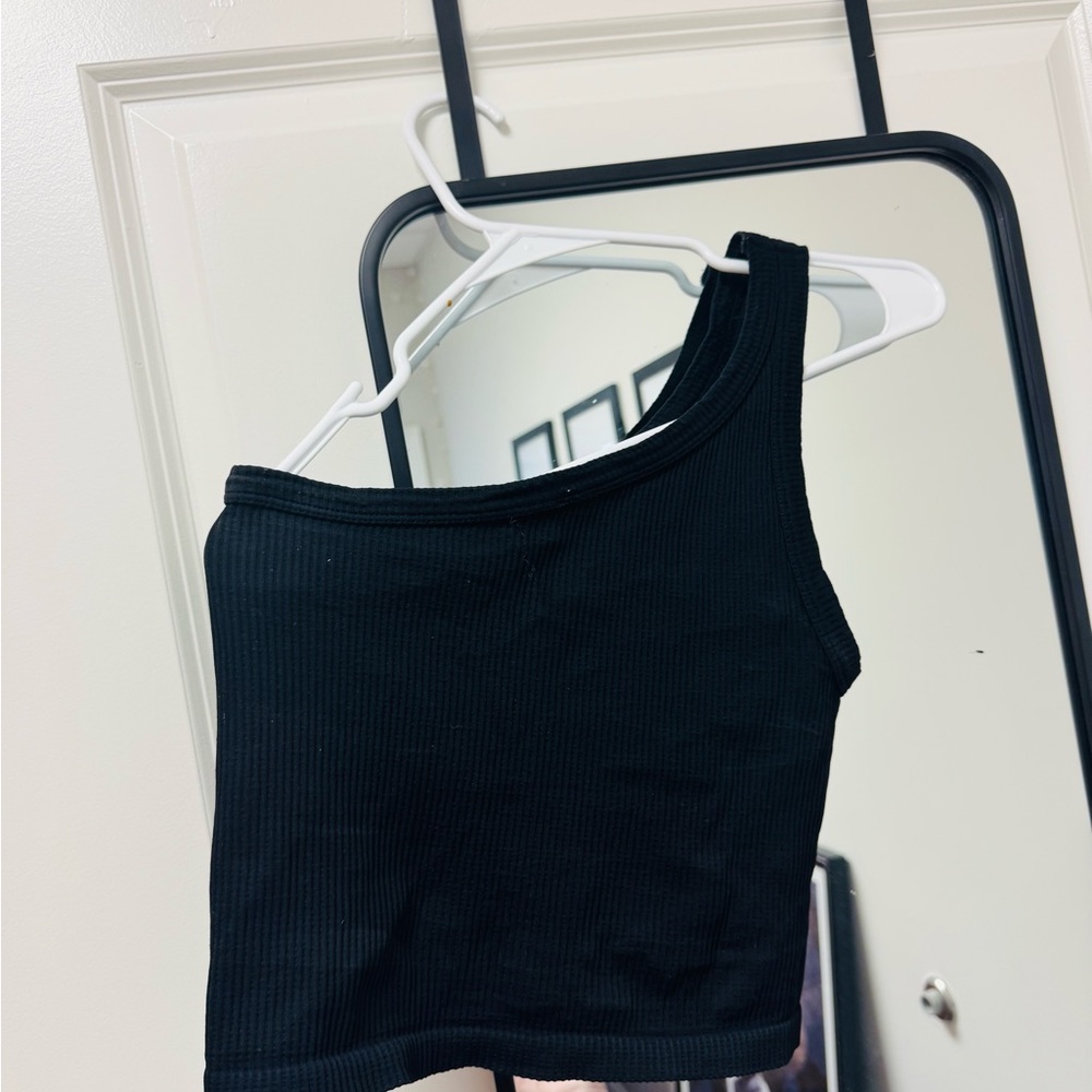 American Threads Ribbed Asymmetrical Tank Top - Black - Medium